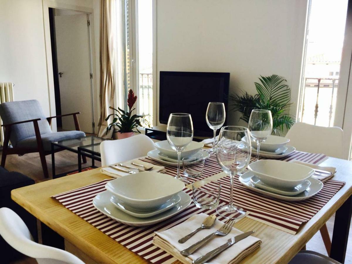 Charming And Bright Apartment Madri Exterior foto